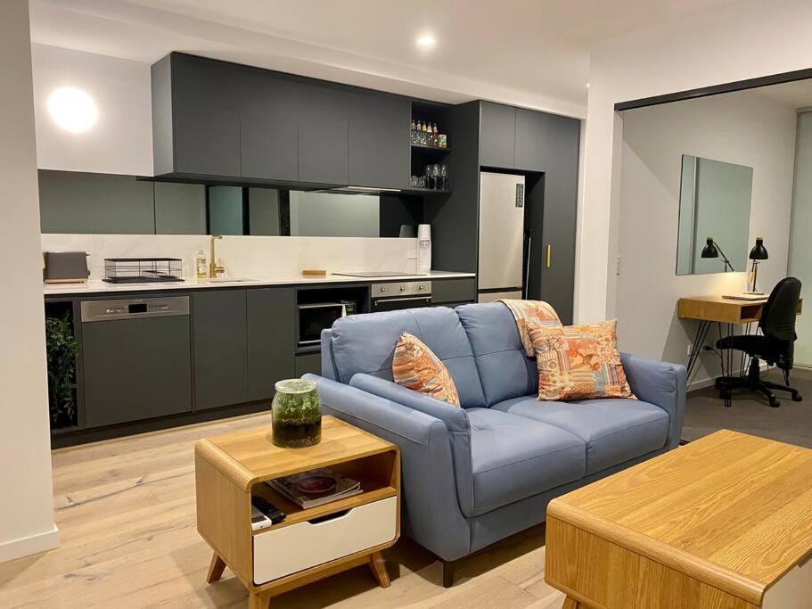 Central Canberra City Apartment With Study And Full Amenities Including Parking Екстериор снимка